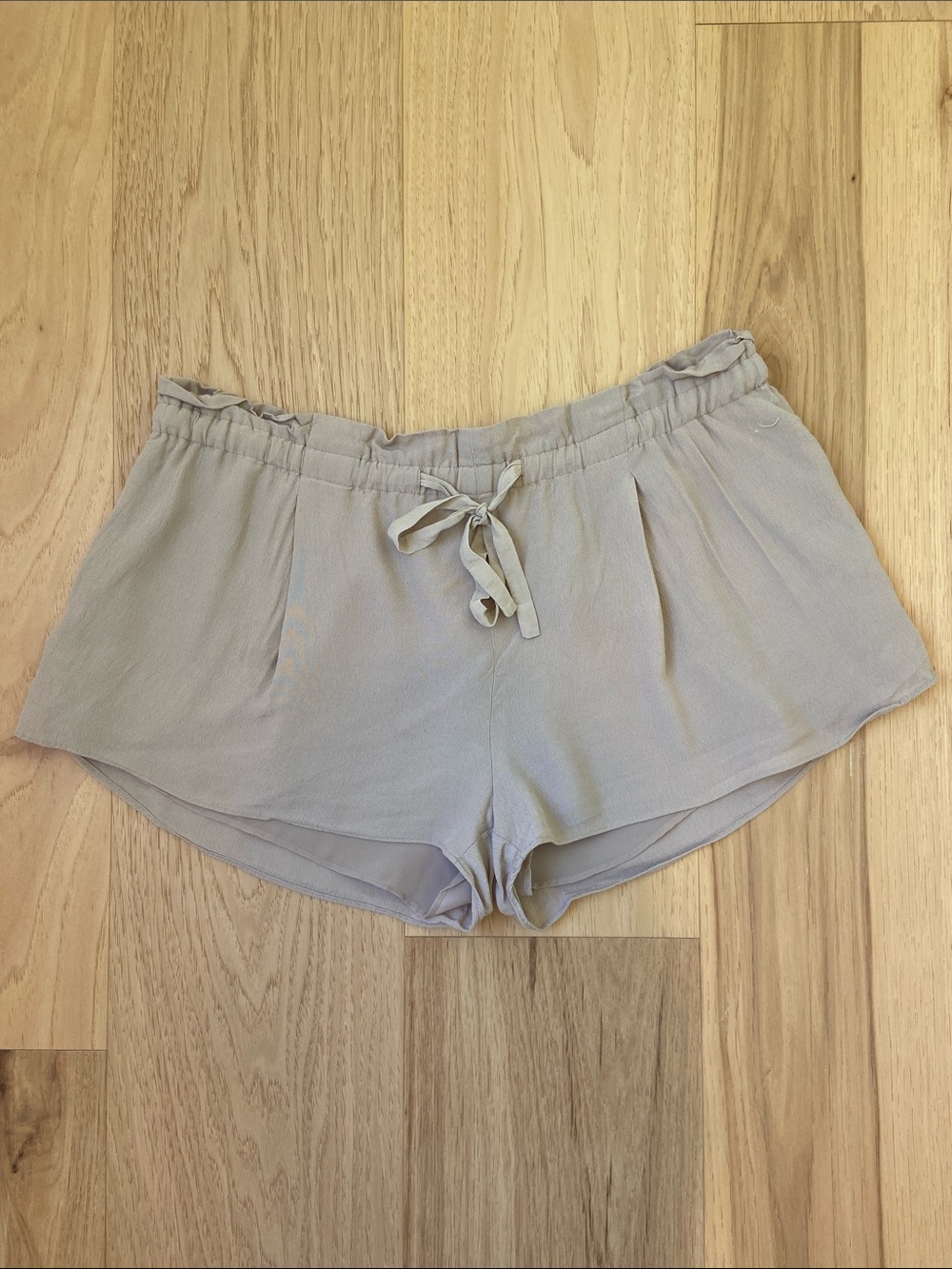Beige Wilfred Drawstring Lounge Shorts